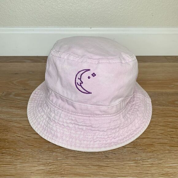 Urban Outfitters Pink Embroidered Bucket Hat - Picture 1 of 10